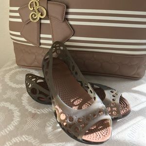 Women crocs flats. Size 5 women